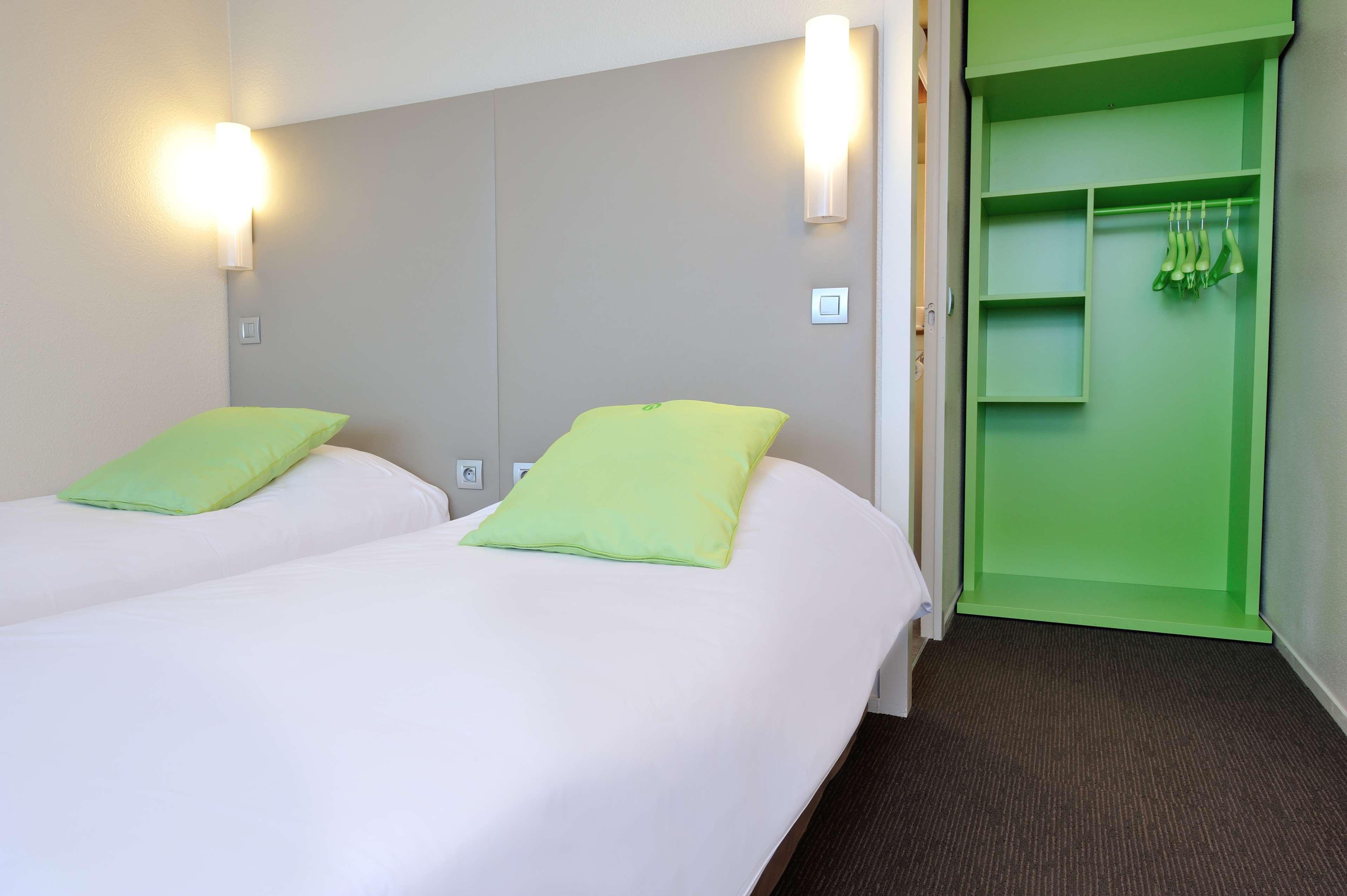 Campanile Brest - Gouesnou Aeroport Hotel Exterior photo